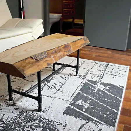 Apartment Charmant Studio A *