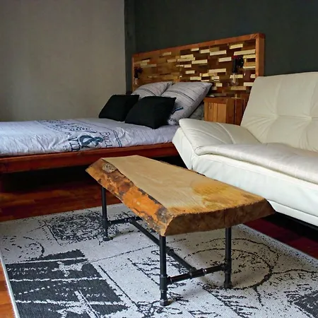 Apartment Charmant Studio A *